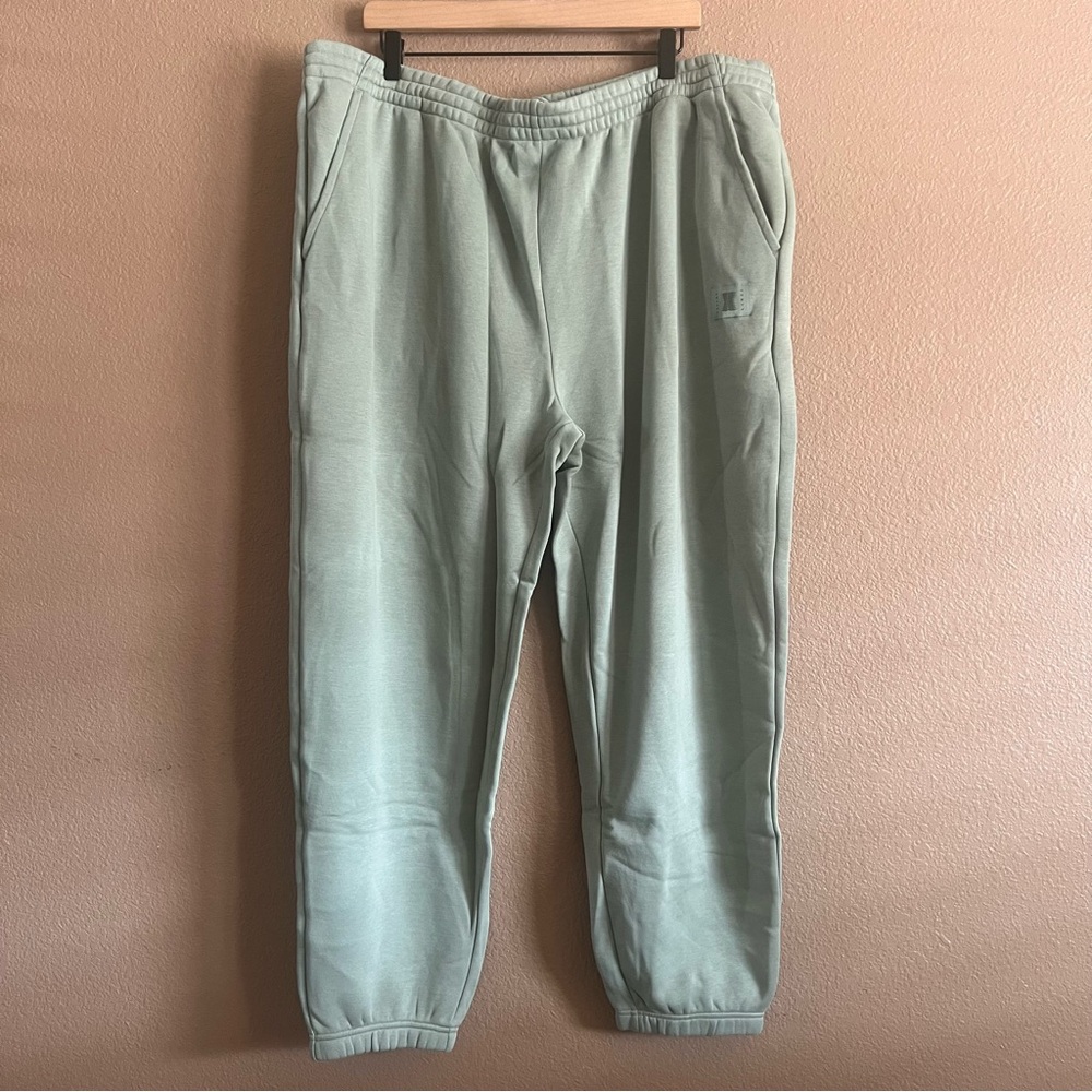Savage X Fenty Women's Sage Green Joggers Size 2X NWT